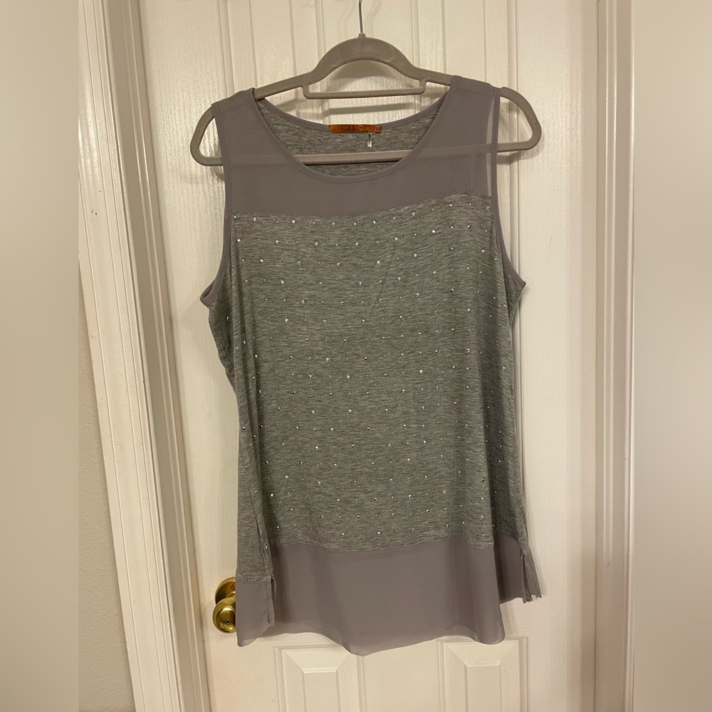 sleeveless tunic sparkly grey 1X
